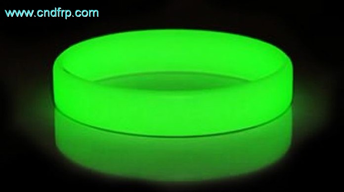 Glow in the dark silicone wristband